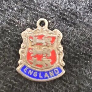 Vintage England Coat Of Arms Silver Pendant Charm